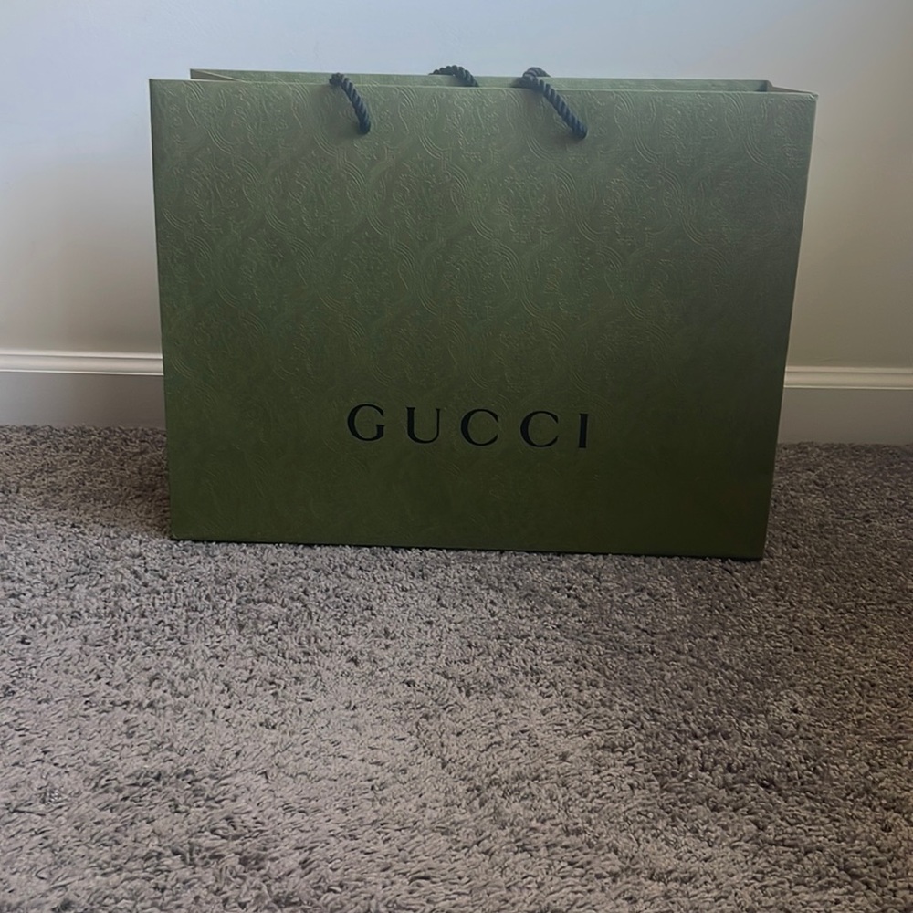 GUCCI SHOPPING BAG